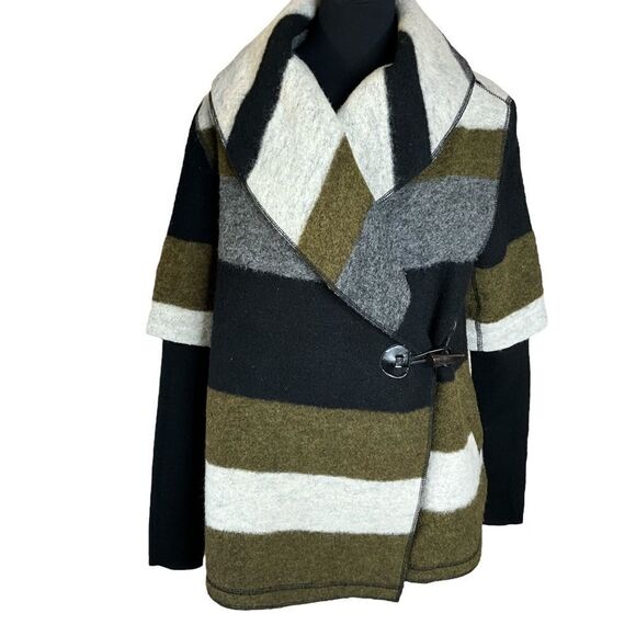 Line The Label Wool Blend Jacket Size S/P Toggle Closure Striped Warm - Picture 1 of 16